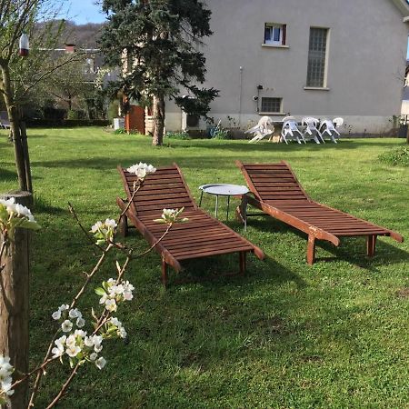 L'Oustal Bed and Breakfast Sainte-Eulalie-d'Olt Exterior foto